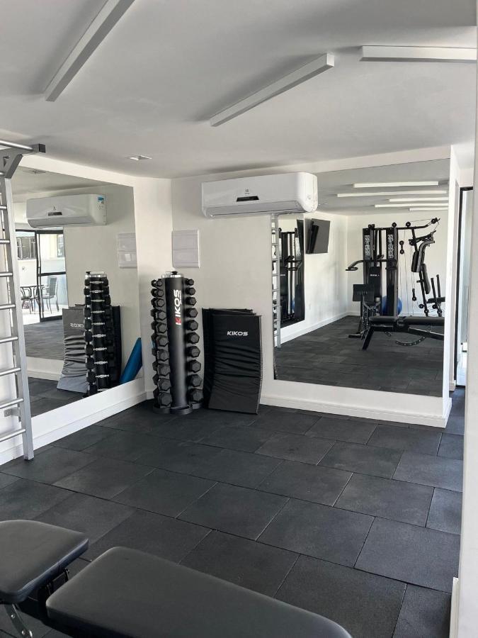 Estudio Moderno Na Localizacao De Pocos
